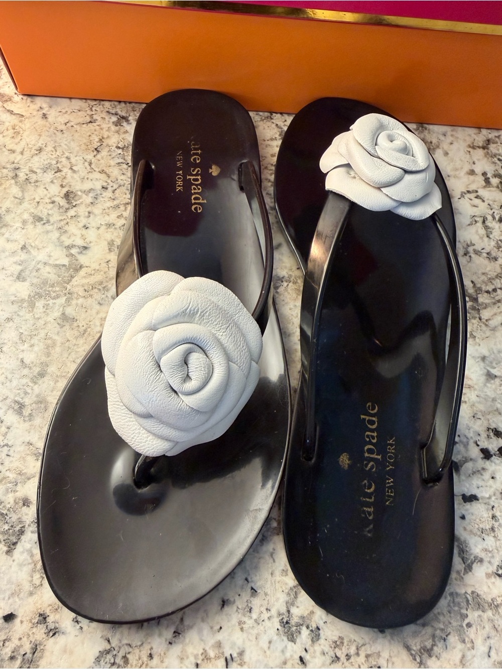 kate spade Black Jelly Sandals with White Floral Accent flower rose cute - Picture 3 of 6